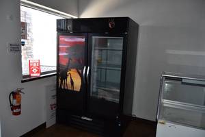 lot 41 image: Beverage Air 2 door Freezer or Cooler unit