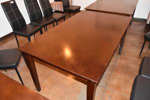 lot 64 image: Mahogany Colored 3 x 5 four legged table