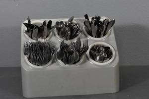 lot 110 image: Vollrath silverware dispenserfull