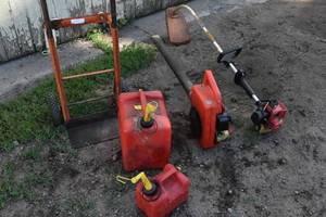 lot 6 image: Trimmer