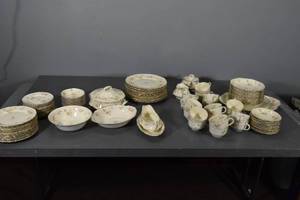 lot 101 image: Homer Laughlin 12 place China sethas a few nicks