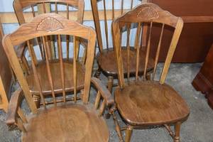 lot 47 image: 4 matching wooden chairs