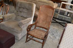 lot 54 image: Cane rocker,recliner