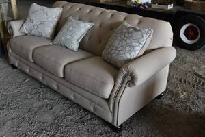 lot 99 image: Full size couch