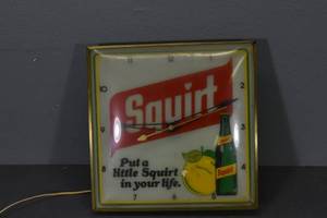 lot 137 image: Squirt clock