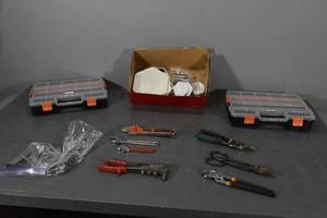 lot 172 image: Tools, 2) Organizers, Furniture movers & Scissors