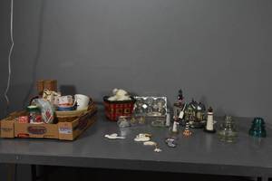 lot 181 image: Christmas displays and more