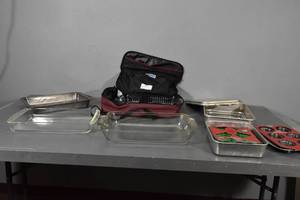 lot 183 image: 3 glass bakewares