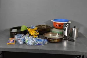 lot 257 image: Cassrole, Roaster, Fry Pan etc