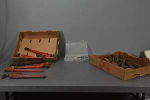 lot 277 image: Rigid  & other pipe wrenches