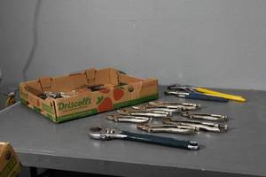 lot 282 image: 7) Vise grips, 15 cresent, pliers