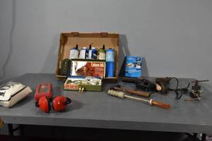 lot 289 image: Butane torch & tanks, timing light