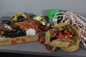 lot 290 image: Trouble light, skill saw, rope etc
