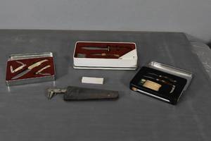 lot 312 image: Winchester & Buck knife sets