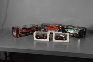 lot 334 image: 118 scale&nbsp Ranchero, Ford Mustang, Chev Corvette