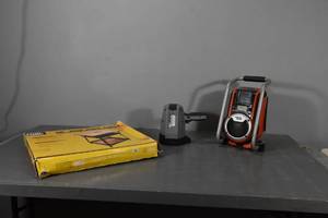 lot 356 image: 30 Stand, Light, B & D Radio