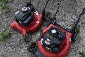 lot 470 image: MTD & Yardman mowers