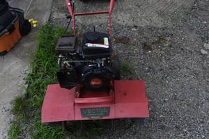 lot 471 image: Vector 24 garden tiller TO