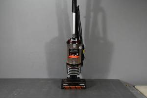 lot 363 image: Shark Canister Dual clean Vac