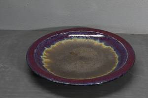 lot 369 image: 21 Stoneware bowl for display