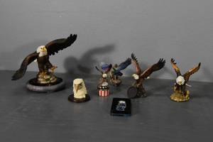 lot 385 image: Six Eagles and Folding knife