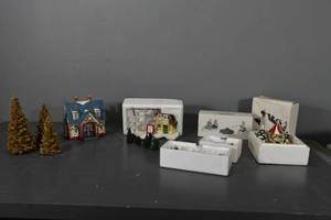 lot 392 image: Dept 56 Tree lot, Double Bungalow