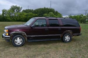 lot 20 image: 96 Chev Suburban Prior Salvage Title