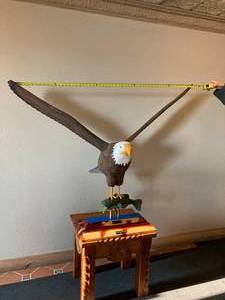 lot 1 image: Carved Eagle
