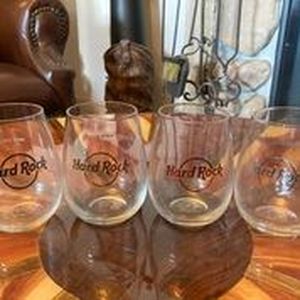 lot 16 image: Hard Rock Glasses