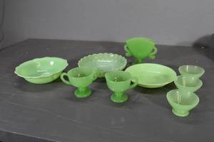 lot 6 image: McK Green dishes