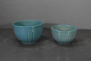 lot 77 image: R.R.P. company blue bowls-10 and 12 Roseville Ohio