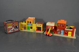 lot 108 image: Fisher Price Toys