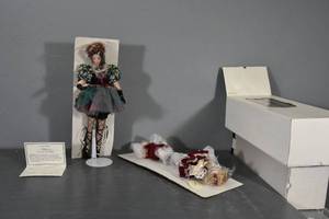 lot 107 image: Ballerina & Dolls
