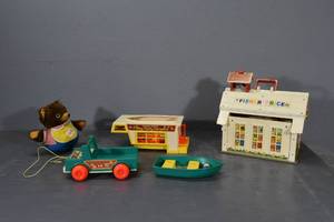 lot 110 image: Fisher Price Toys