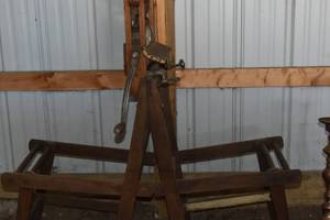 lot 119 image: Double Washtub stand