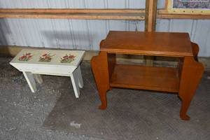 lot 126 image: Painted bench, End table