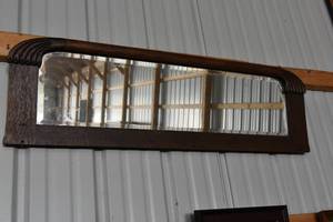 lot 129 image: Beveled Edge Mirror