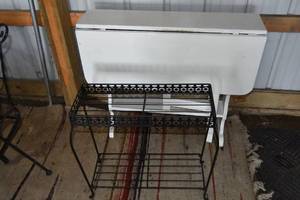 lot 132 image: Gate Leg Table & Stand
