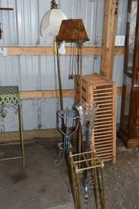 lot 136 image: 2) Floor Lamps, Stands