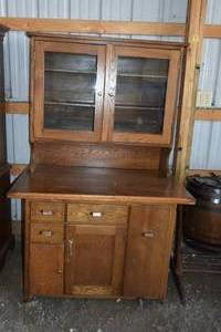 lot 148 image: Kitchen Cupboard