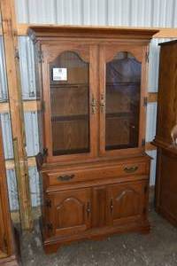 lot 147 image: China Hutch