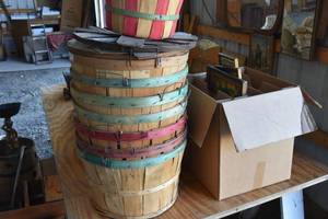 lot 166 image: Apple Baskets, Pictures