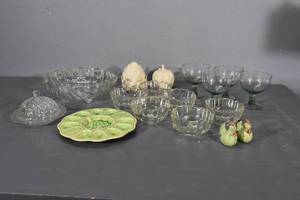 lot 179 image: Dishes