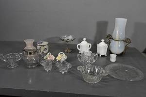 lot 186 image: Clear and milk glass