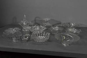lot 189 image: 12 Clear glass pieces