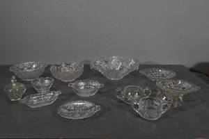 lot 212 image: Clear glass