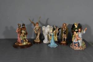 lot 215 image: Religious figures