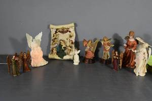 lot 221 image: Angels