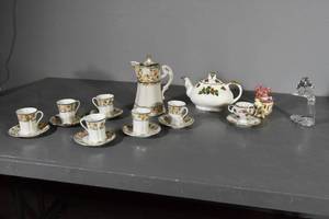 lot 244 image: Japanese tea set