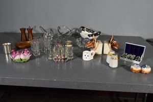 lot 249 image: Clear glass
